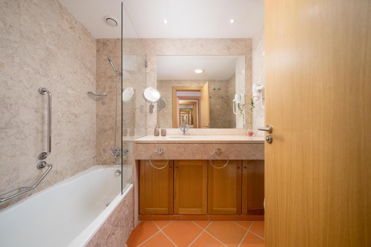 Al - Apartamentos Vila Sol F5 Bloco 3 Картейра Экстерьер фото