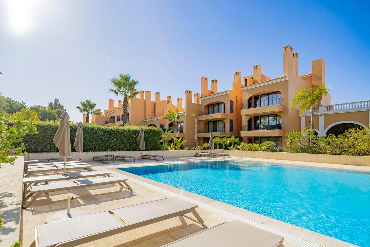 Al - Apartamentos Vila Sol F5 Bloco 3 Картейра Экстерьер фото